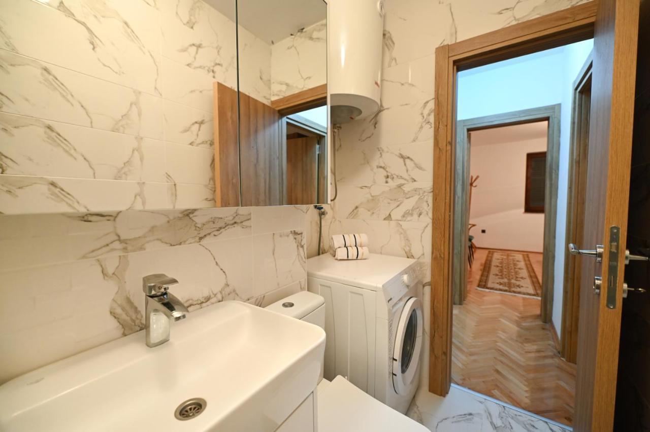 Apartman Oskar Podgoriţa Exterior foto