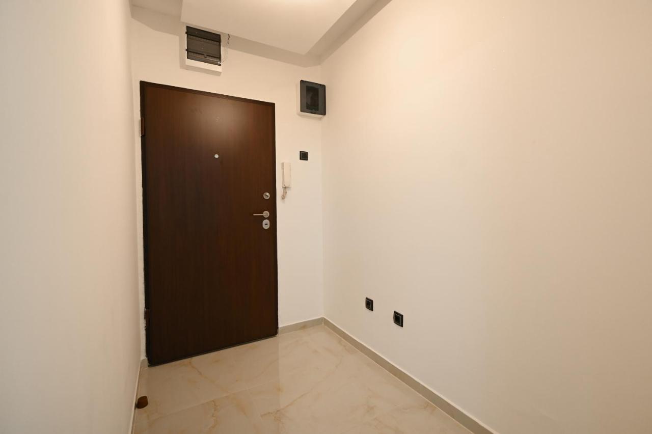 Apartman Oskar Podgoriţa Exterior foto